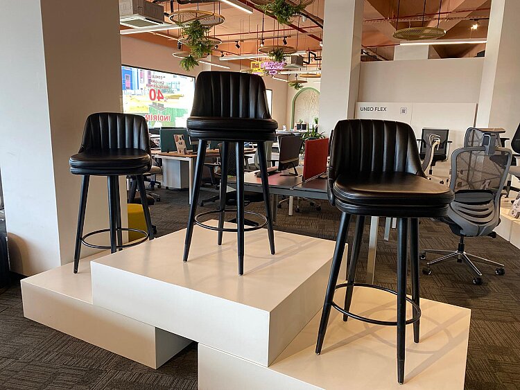 ATOM OFİS - DERİ DÖŞEME AHŞAP AYAK BAR SANDALYESİ(1 YIL GARANTİ) - 2