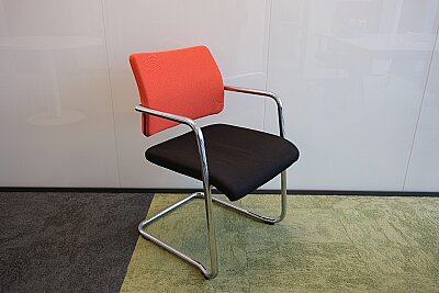 ATOM OFİS - GİRSBERGER TURUNCU BEKLEME KOLTUĞU - ATOM OFİS