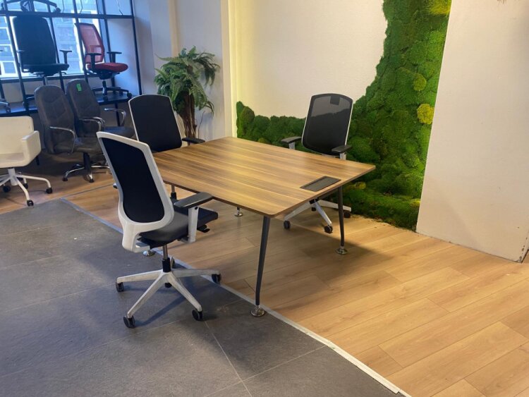 İTHAL 3 KİŞİLİK DATAPORTLU TOPLANTI MASASI (1 YIL GARANTİ) - 2